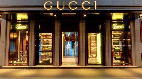 cambio gucci in negozio|Prenota un appuntamento.